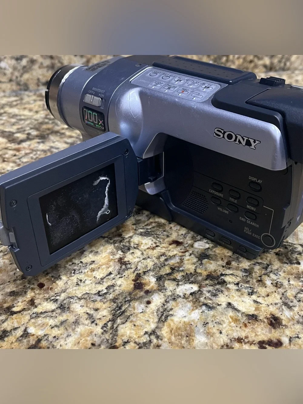 Sony DCR-TRV250 Digital8 Handycam camcorder